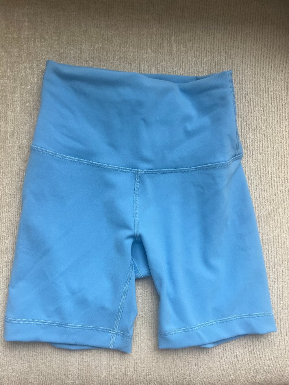 Lululemon Wunder Train High-Rise Short 6" – Aero Blue – Size 2